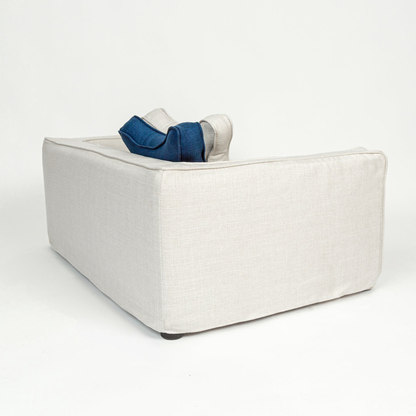Pearl Slipcover Dog Bed